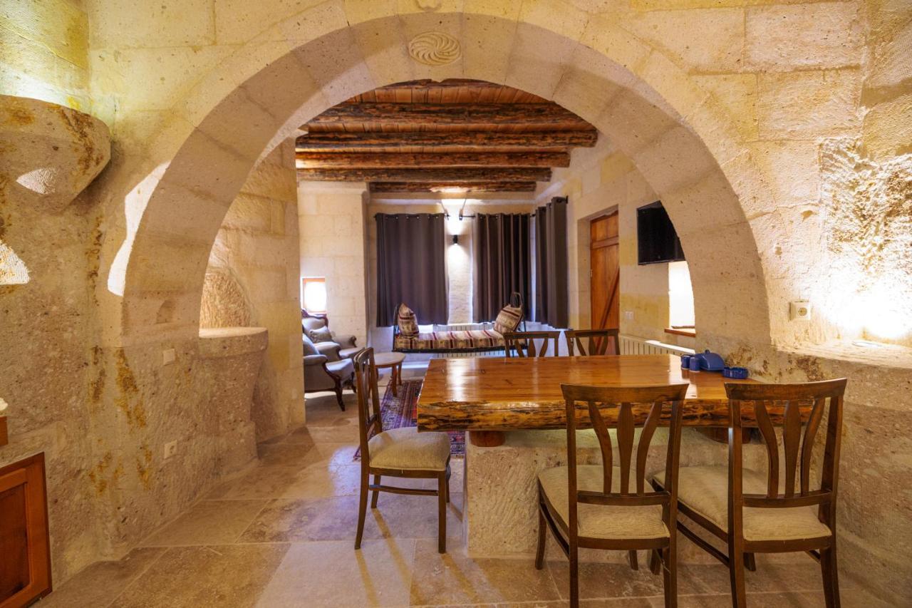 Hotel Canyon Cave